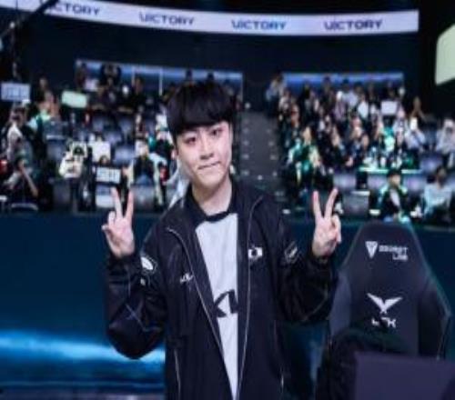 翁泓阳创史,奥运亚军遭,爆冷,新葡京,新葡京app,新葡京娱乐,新普京赌场